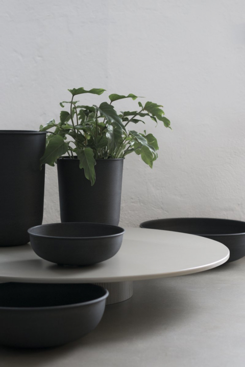 Out Kruka, Large - Black