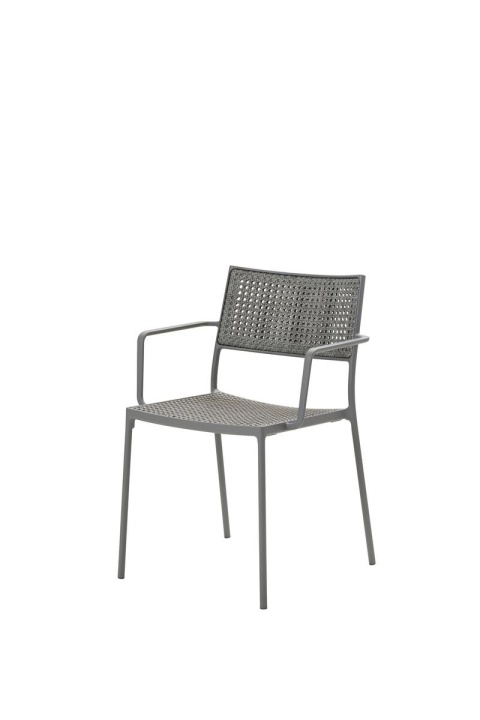 Less stol med armstöd - ljusgrå i gruppen Utemöbler / Material / Aluminiummöbler / Stolar - Aluminiummöbler hos Sommarboden i Höllviken AB (11430AIDL)