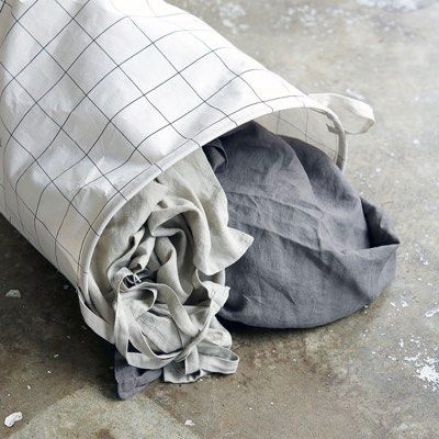 Squares tvättkorg - vit/svart i gruppen Inredning / Textilier hos Sommarboden i Höllviken AB (205720421-HD)