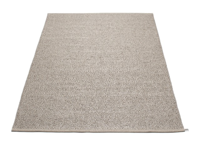 Svea matta - mud metallic/mud 140x220 cm