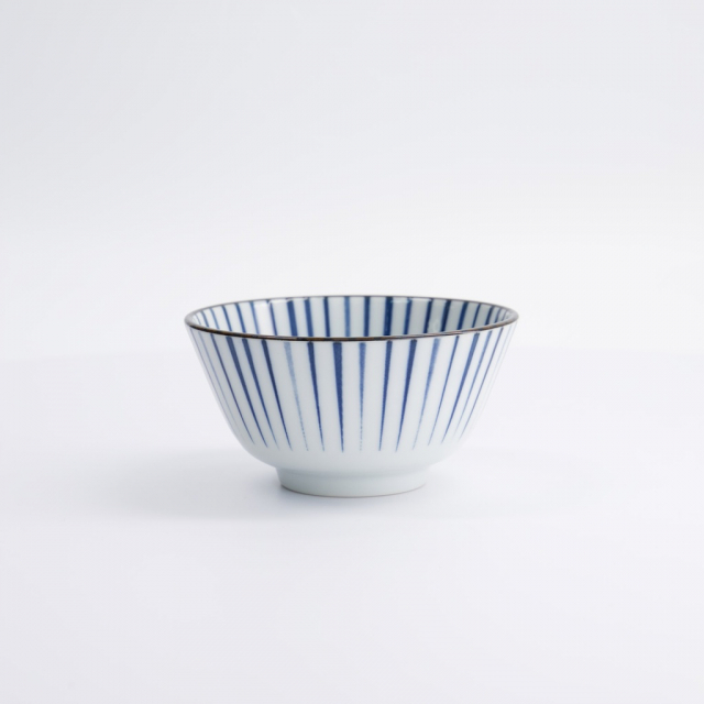 Natsu Tokusa tayoskål Ø 152 H67 cm - blue/white