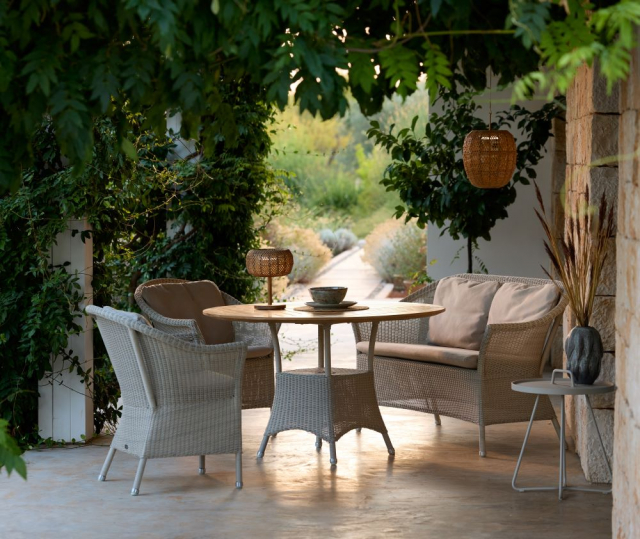 Lansing bord Ø 120 cm - fler färger