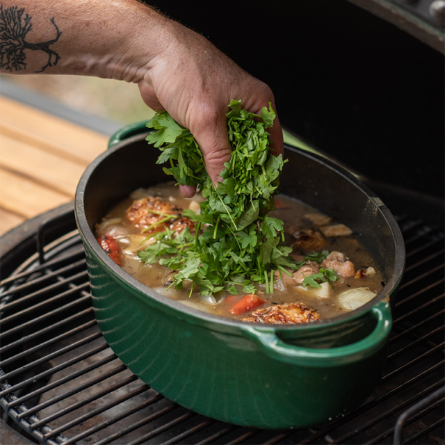 Green Dutch Oven Oval / gjutjärnsgryta