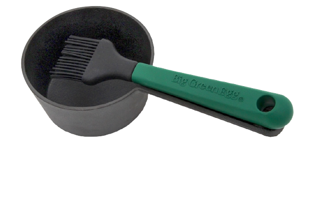 Cast Iron Sauce Pot with Basting Brush / såskastrull av gjutjärn med siliconpensel