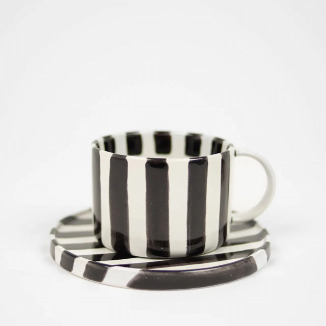 Monica kopp med fat - svart