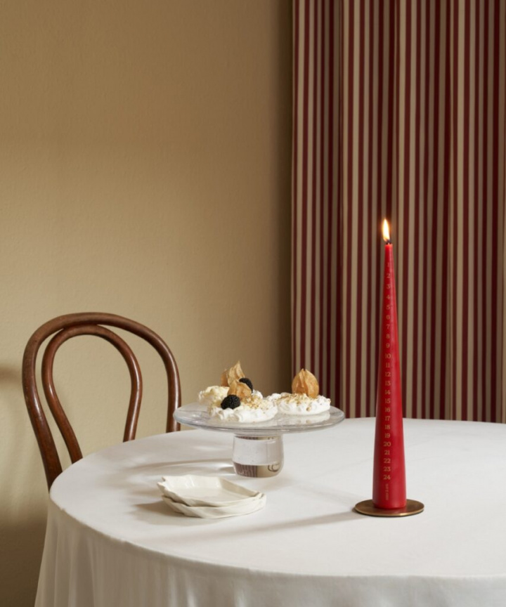 Kalenderljus kon 37 cm - finns i flera färger i gruppen Jul / Ljushållare & Ljus hos Sommarboden i Höllviken AB (05008-XX)