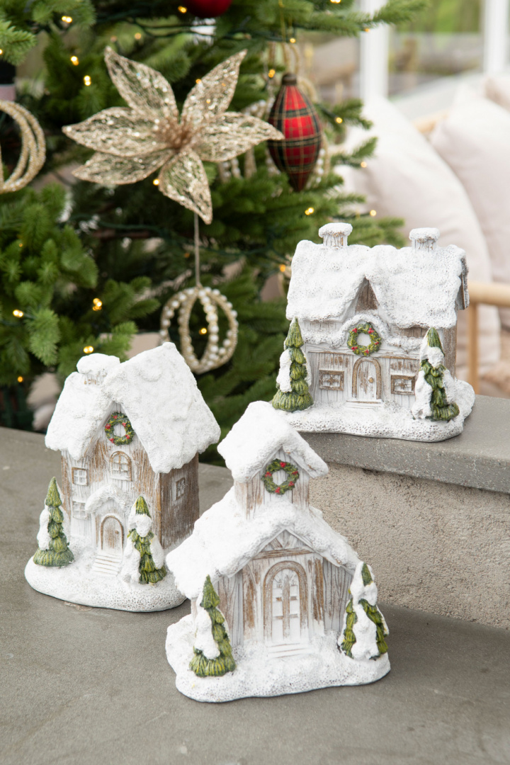 Snöstad hus, flera olika modeller i gruppen Jul / Juldekoration hos Sommarboden i Höllviken AB (1002446)