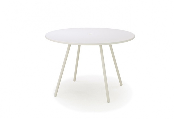 Area matbord Ø 110 cm - white i gruppen Utemöbler / Material / Aluminiummöbler / Matbord - Aluminiummöbler hos Sommarboden i Höllviken AB (11010AW)