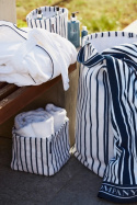 Striped organic tvättkorg - navy/white