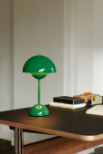 Flowerpot portable bordslampa VP9 - signal green
