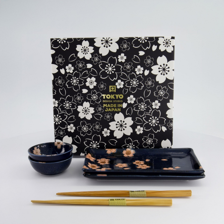 Sakura Sushi gift-set, 6 delar - navy i gruppen Inredning / Kök & Servering / Fat, Tallrikar & Skålar hos Sommarboden i Höllviken AB (33759-TD)