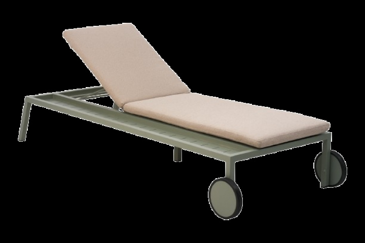 Samvaro vilsäng - dusty green/teddy beige dyna i gruppen Utemöbler / Material / Aluminiummöbler / Solvagnar & Vilsängar - Aluminiummöbler hos Sommarboden i Höllviken AB (4158-32-284)