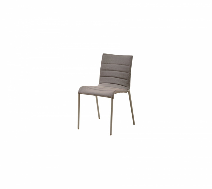 Core stol u/armstöd stapelbar - taupe i gruppen Utemöbler / Stolar & Trädgårdsstolar / Stolar utan karm hos Sommarboden i Höllviken AB (8433AITT)