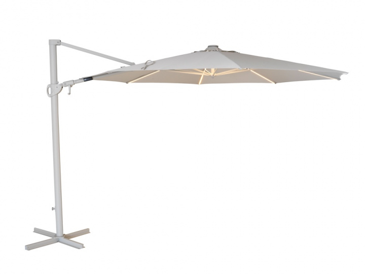Cilento frihängande parasoll Ø 3.5 m - light grey/khaki i gruppen Parasoller / Frihängande parasoll hos Sommarboden i Höllviken AB (8877-71-21)