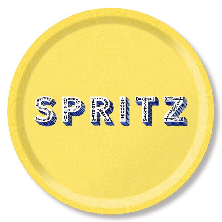 Spritz bricka Ø 39 cm - yellow i gruppen Inredning / Kök & Dukning / Brickor & Grytunderlägg hos Sommarboden i Höllviken AB (AB0039-815)