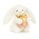 Bashful Bunny med present