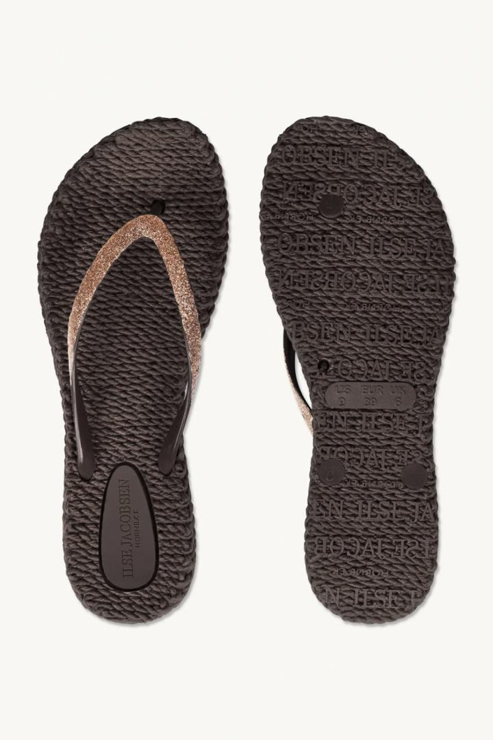 Flip Flops med glitter, fler storlekar - prune i gruppen Badkläder / Övrigt / Badtillbehör hos Sommarboden i Höllviken AB (CHEERFUL01.540.A)