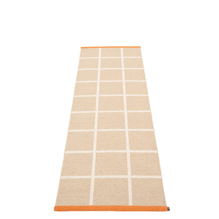 Criss matta - beige/vanilla/pale orange edge i gruppen Inredning / Textilier / Mattor hos Sommarboden i Höllviken AB (Criss-beige)