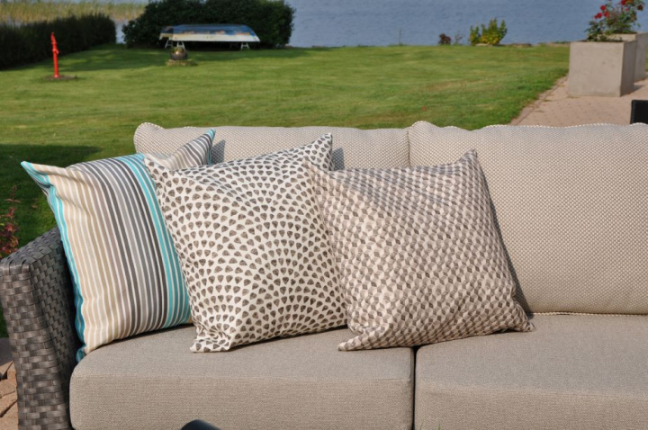 Prydnadskuddar, allväders - fler storlekar-/färger i gruppen Utemöbler / Tillbehör ute / Utekuddar & Plädar hos Sommarboden i Höllviken AB (F5050-F6060-mix)