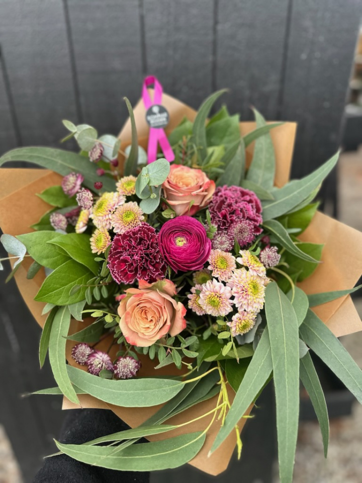 Färgstark bukett i gruppen Blommor / Buketter hos Sommarboden i Höllviken AB (Fargstark-bukett-SET)