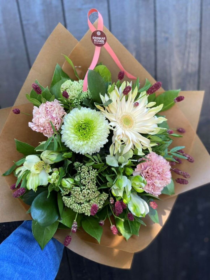 Ljus vårbukett i gruppen Blommor / Buketter hos Sommarboden i Höllviken AB (Ljus-varbukett-SET)