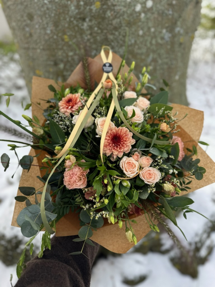 Lyxbukett - floristernas favorit i gruppen Blommor hos Sommarboden i Höllviken AB (Lyx-bukett-SET)