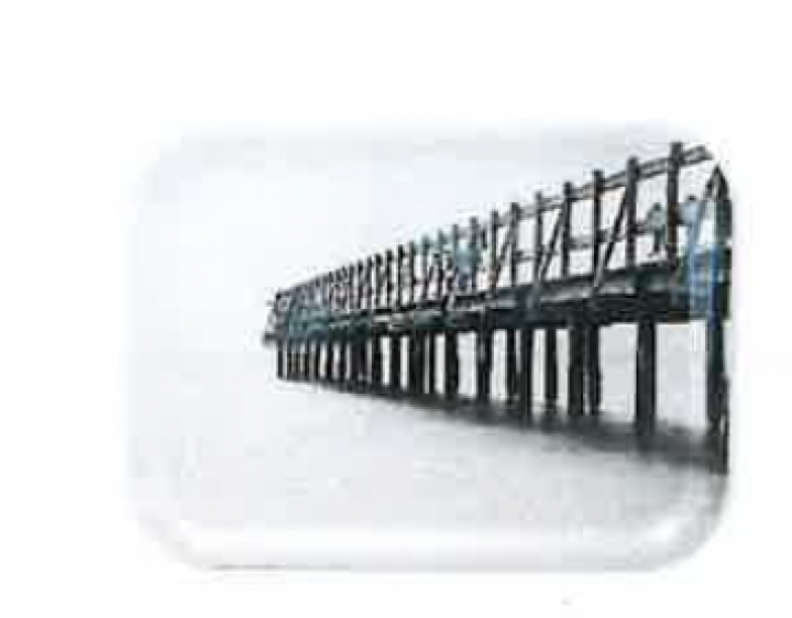 Falsterbo brygga bricka 27x20 cm i gruppen Inredning / Kök & Dukning / Brickor & Grytunderlägg hos Sommarboden i Höllviken AB (MELI_06_27X20)