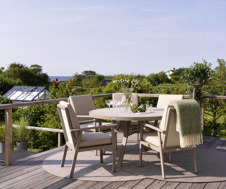 Samvaro matgrupp - khaki/sand dyna i gruppen Utemöbler / Matgrupper / Färdiga paket hos Sommarboden i Höllviken AB (Samvaro-mat-khaki2-SET)