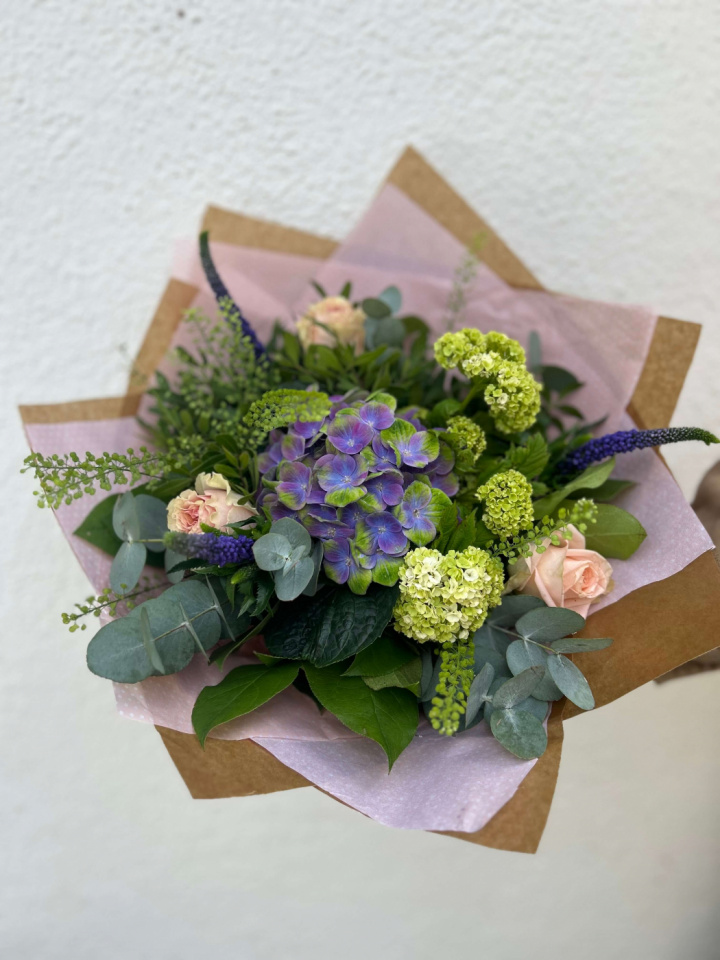 Sommarbukett, livlig i gruppen Blommor hos Sommarboden i Höllviken AB (Sommarbukett-livlig-SET)